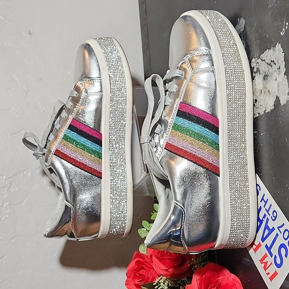 PAZZLE Color Panel Toe Lace-Up Rhinestone Flatform Sneaker 18981